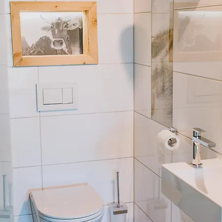 Guggi's Emporeon Allgaeu Appartement *